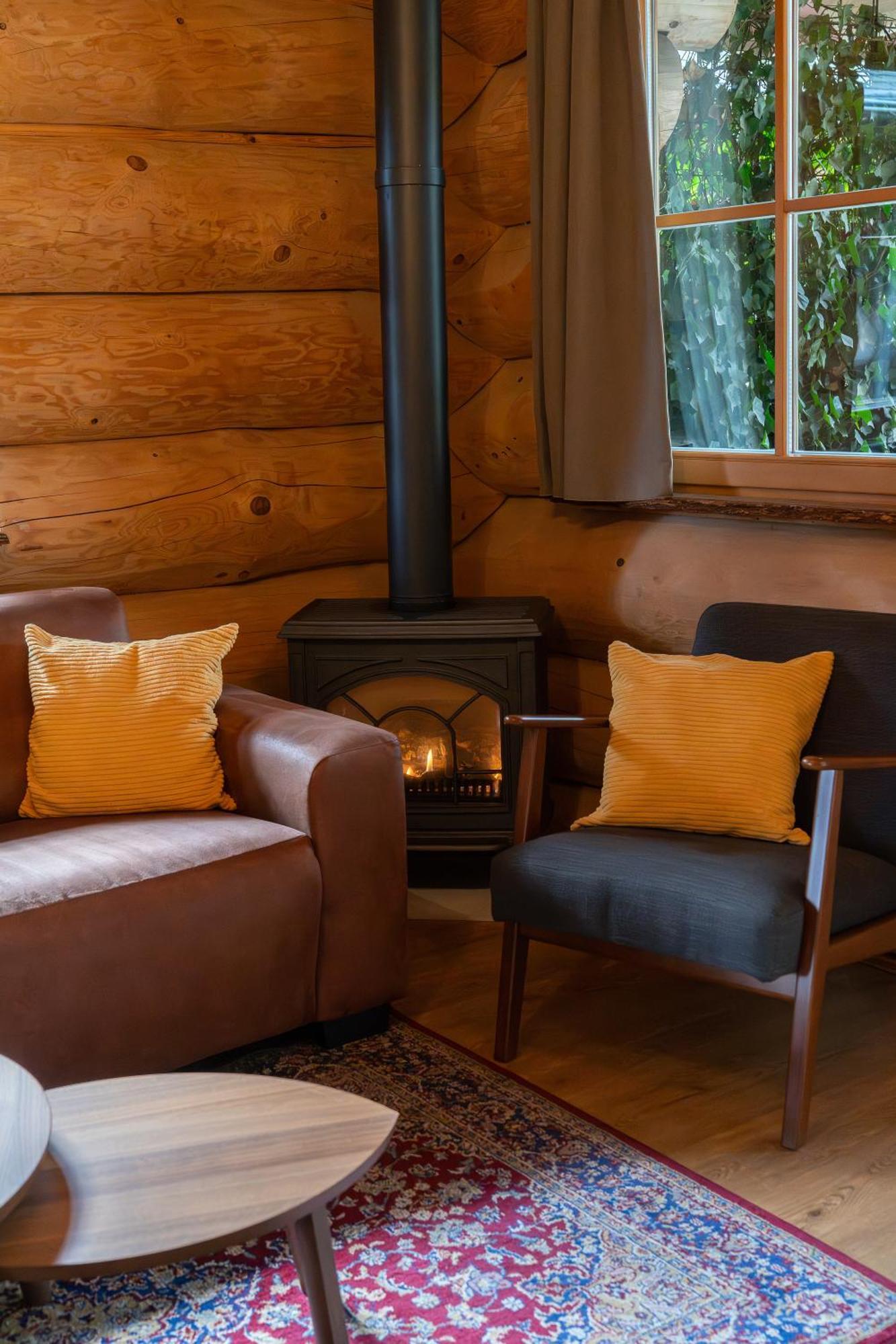 Holiday home Boomgalows De Roestelberg Kaatsheuvel