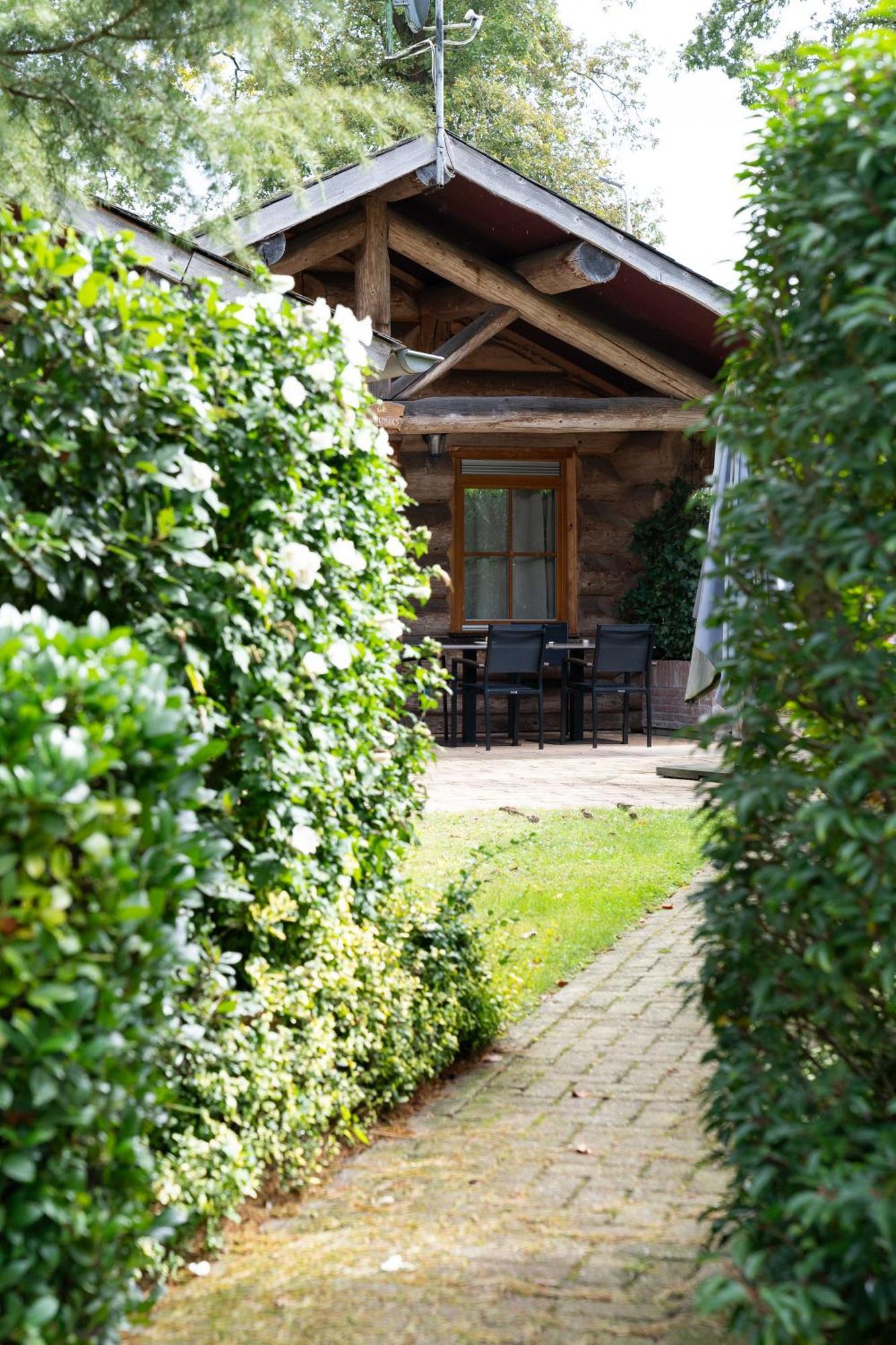 Boomgalows De Roestelberg Holiday home
